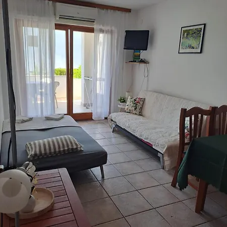 S Lijepim Pogledom Apartament Punat