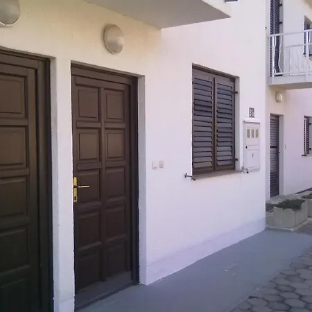 S Lijepim Pogledom *