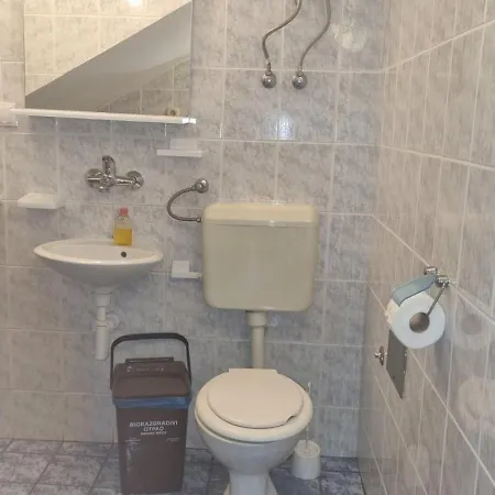 S Lijepim Pogledom Punat