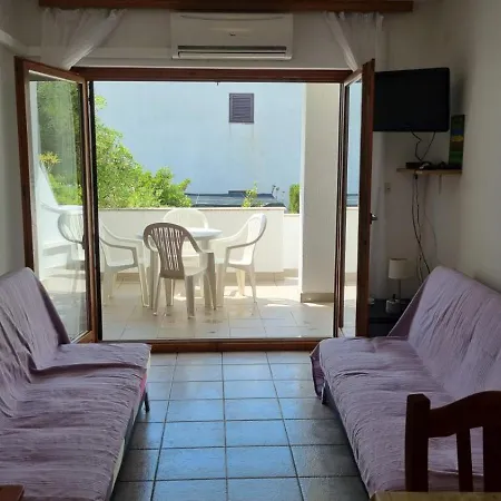 S Lijepim Pogledom Punat