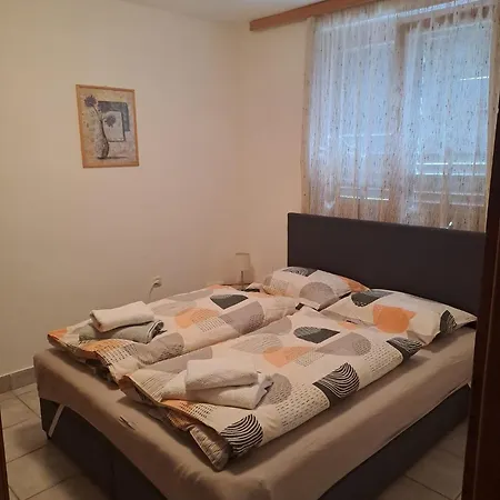 Apartman S Lijepim Pogledom